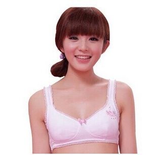 A little bow makes a lass feel special