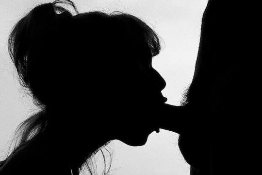 Silhouette blow job