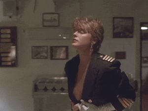 Erika Eleniak