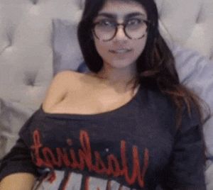Mia Khalifa and her big tits
