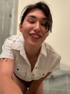 Sarah SeaSol aka Jaegyun Schwartz teasing and showing her bulge