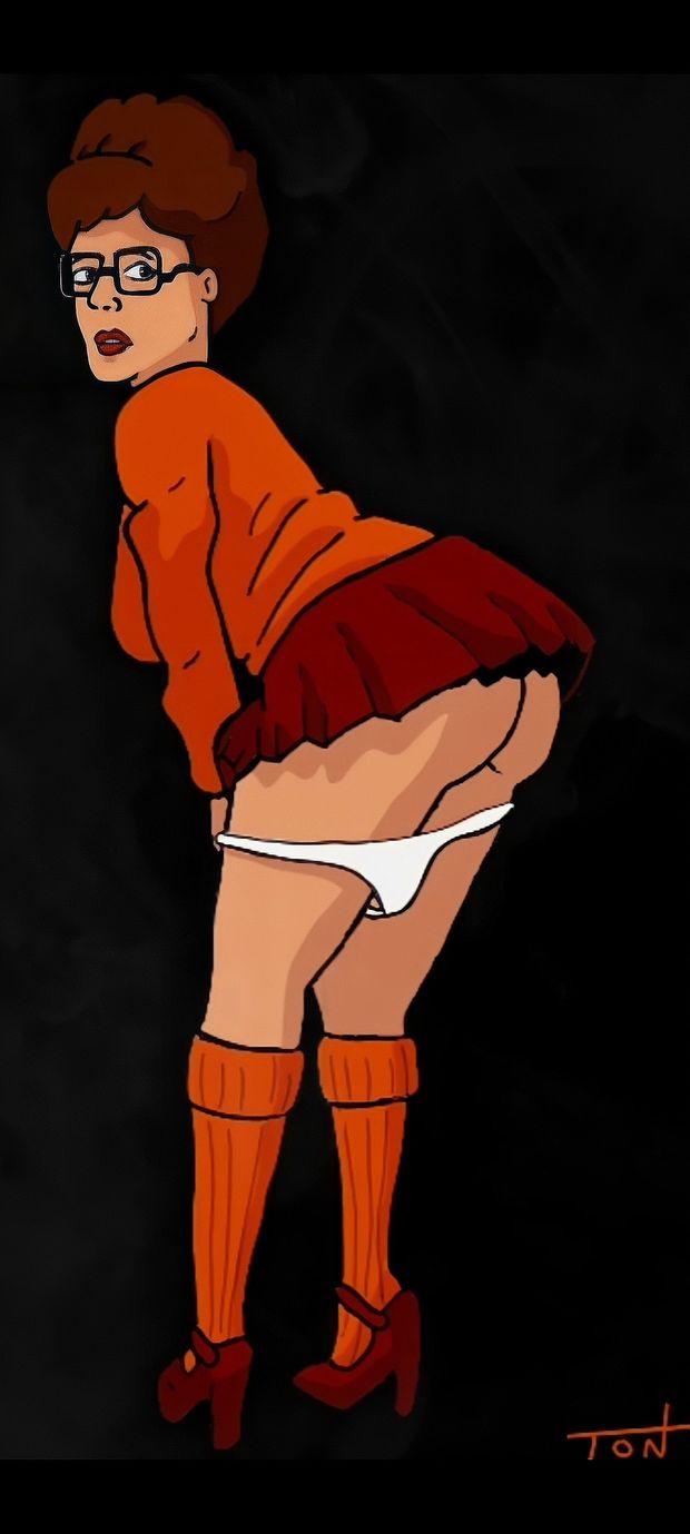 Peggy in velma outfit