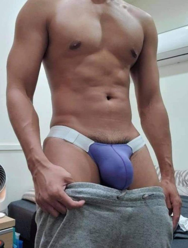 Bulging jock