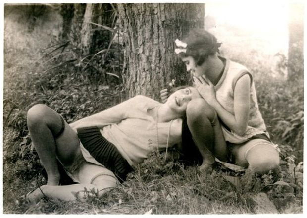 Vintage pussy flash