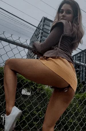 Alyssa Taylor public flashing