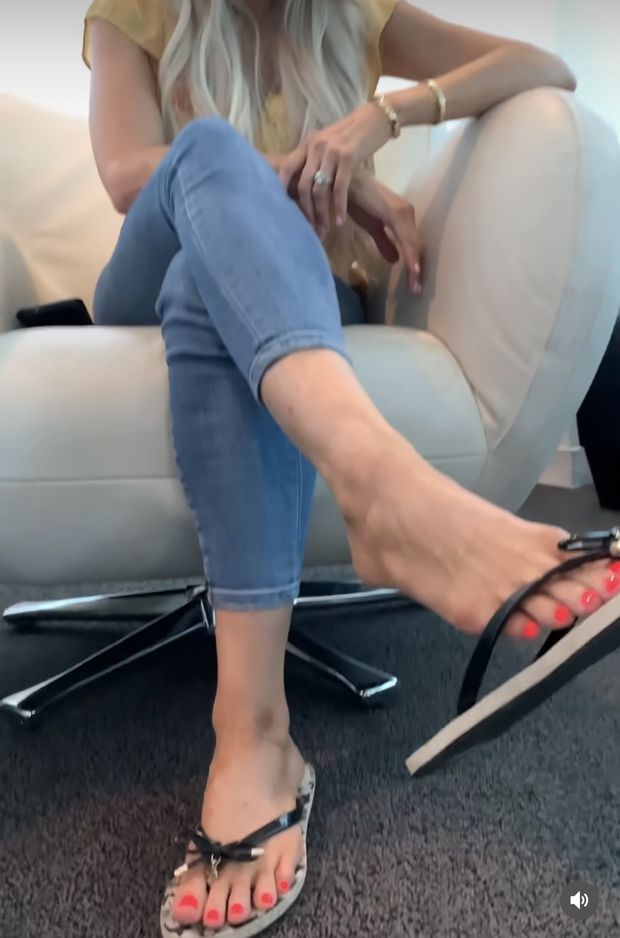 Dangle