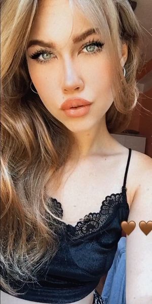 Blonde slut selfie 23