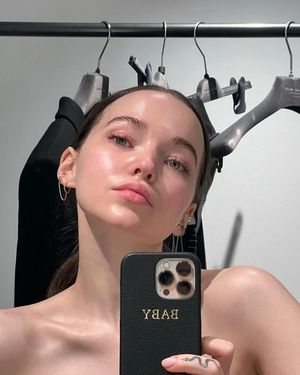 Dove Cameron Hanger Selfies