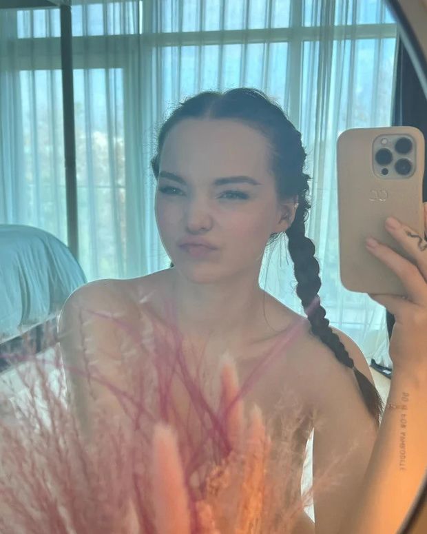 Dove Cameron Braided Hair Selfies VI