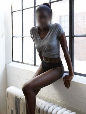 This is a yøung friend of ours that we like to play with.