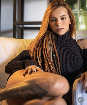 At their engagement party, I caught my brother’s fiancée looking at me like this.