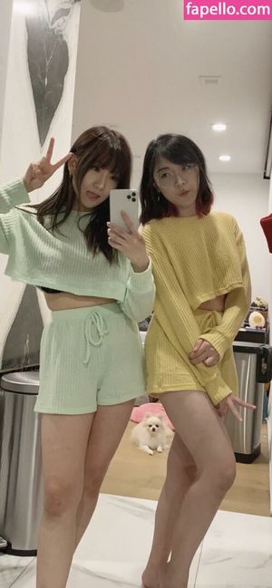 lilypichu ariasaki legs