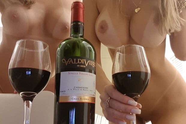 Sexy tits drinks