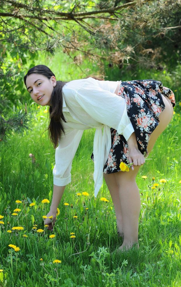 Model : Cira Nerri