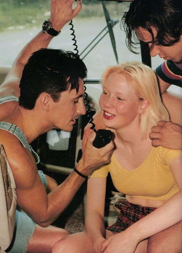 Exclusive - Collegegirl Mimi on a Danube Love Boat w. 2 Friends on her 18th B-Day