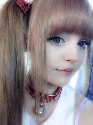 I want to tinkle her bell