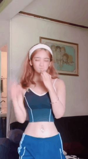 Brushing her teeth after blowjob