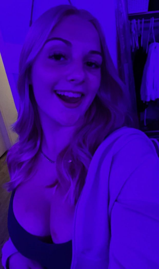 Keyra amazing boobs blue light