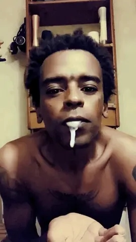 Spitting my cum out ????