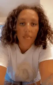 Thunda shedding her t-shirt to show THEM TITTIES