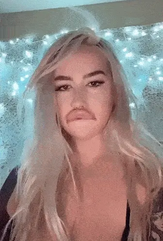 Bimbo lips