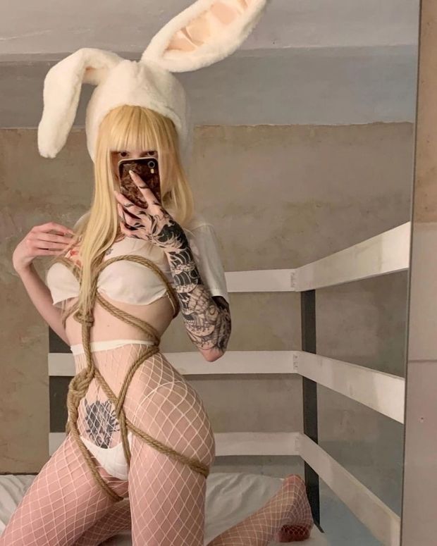 Blonde bunny ropes tatoo