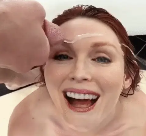 Julianne Moore loves your cum on her face - commissioned deepfake