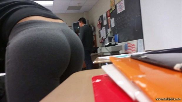 Fetish of the day - butt in leggings