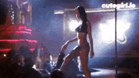 Eiza González - stunning stripper dance in reverse!