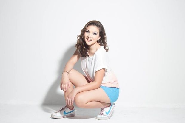 Valeria Soledad Moncada taking her rightful place on her knees