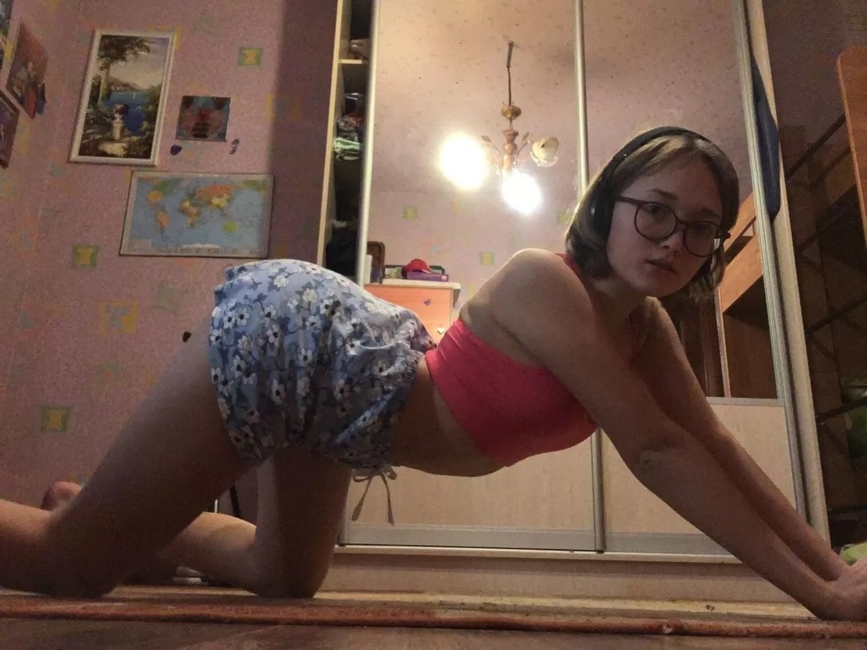 Alina, a 22 yo model