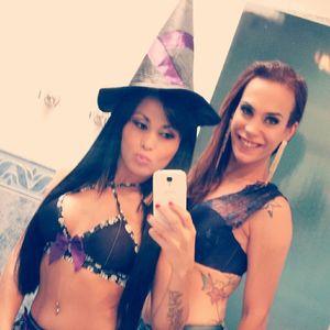 Bruna Butterfly & Evelyn selfie