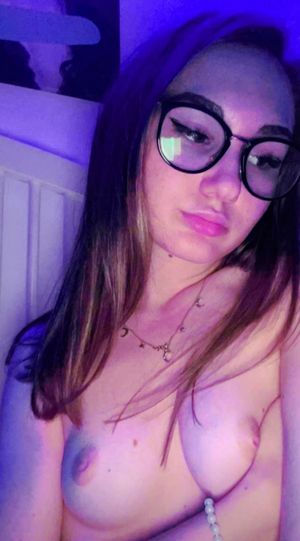 Hot brunette sends you a photo of her tits