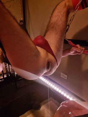 Hot fisted manhole in a sling perfect to fuck it standing up