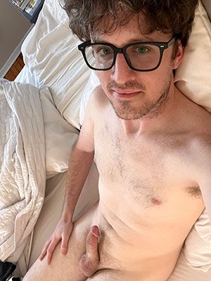 Average cute gay guy of 33 yo in Las Cruces NM into no commitment hook ups