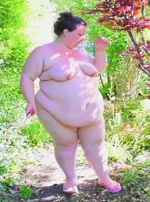 WOW! Would I love to live nextdoor to her! Mmmmm!