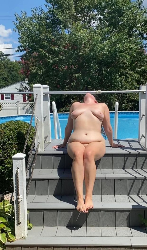 Backyard pool flash