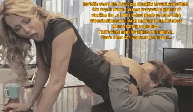 A Flash Of Pussy...