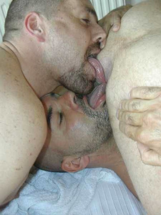 Lucky man having two hungry tongues treating his cunt