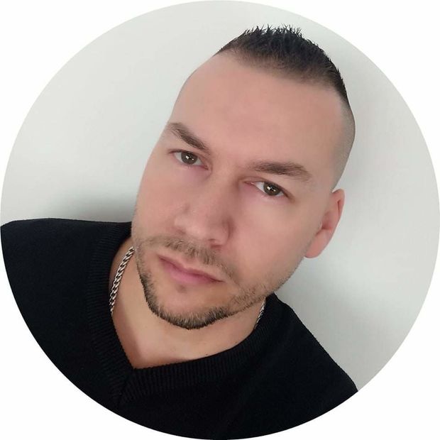 De France, Paris, 34 ans
