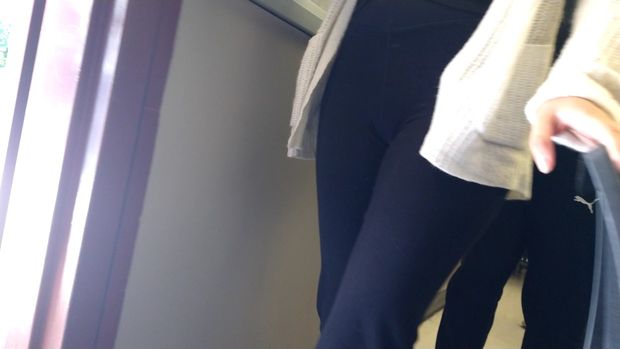 Teen cameltoe 2