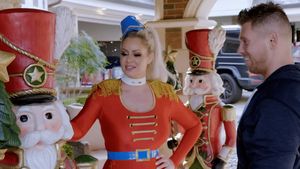 Maryse - hot Christmas outfit! (Reverse gif)