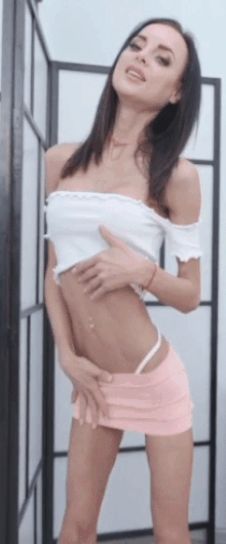 Sexi skinny brunette Aletta Black heels