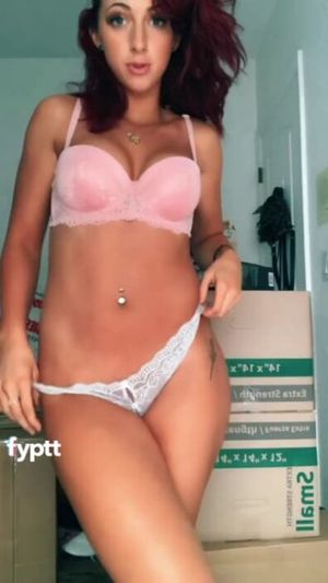 Hot fit TikkTokk girll stripping naked to show off her body with a trend