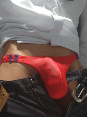 WOW nice bulge