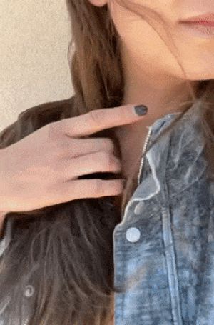 Selena Kyle public flashing