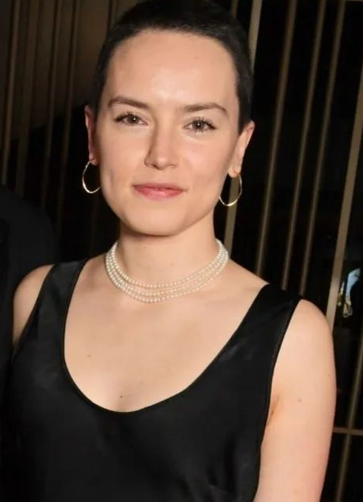Daisy Ridley at the 2022 Luminous Gala Event 4