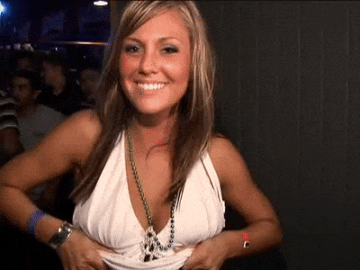 Tits flashing 1