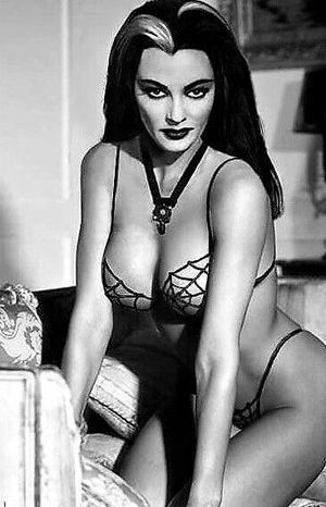 Yvonne DeCarlo / Lily Munster III
