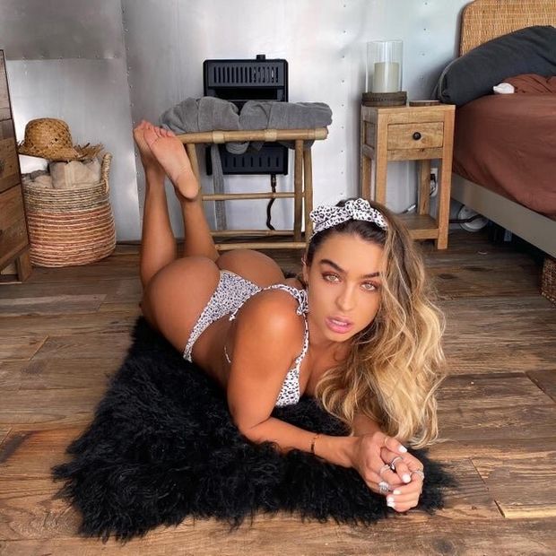 The pose
